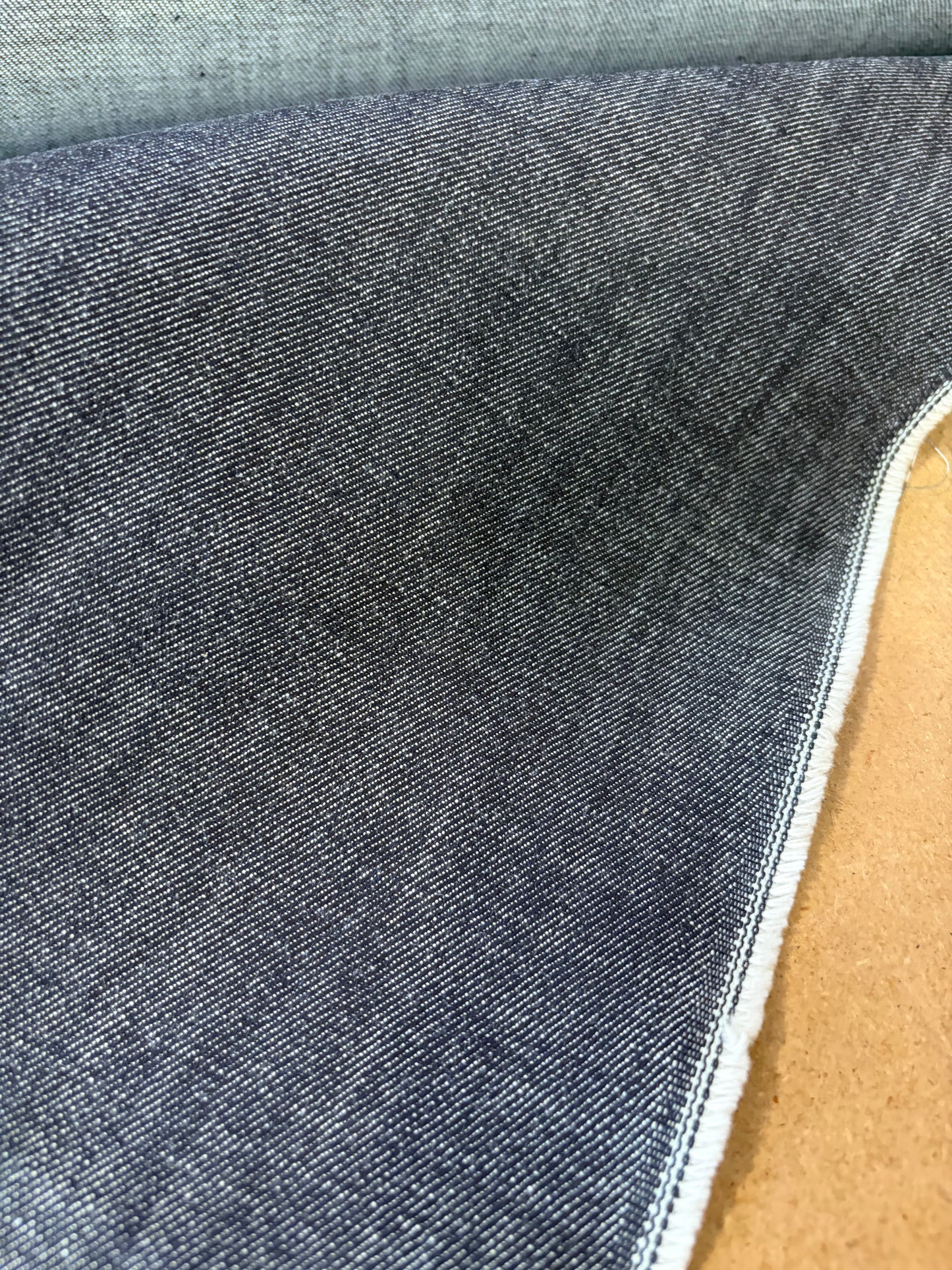 RAW DENIM 008 midweight slub denim dark indigo no stretch