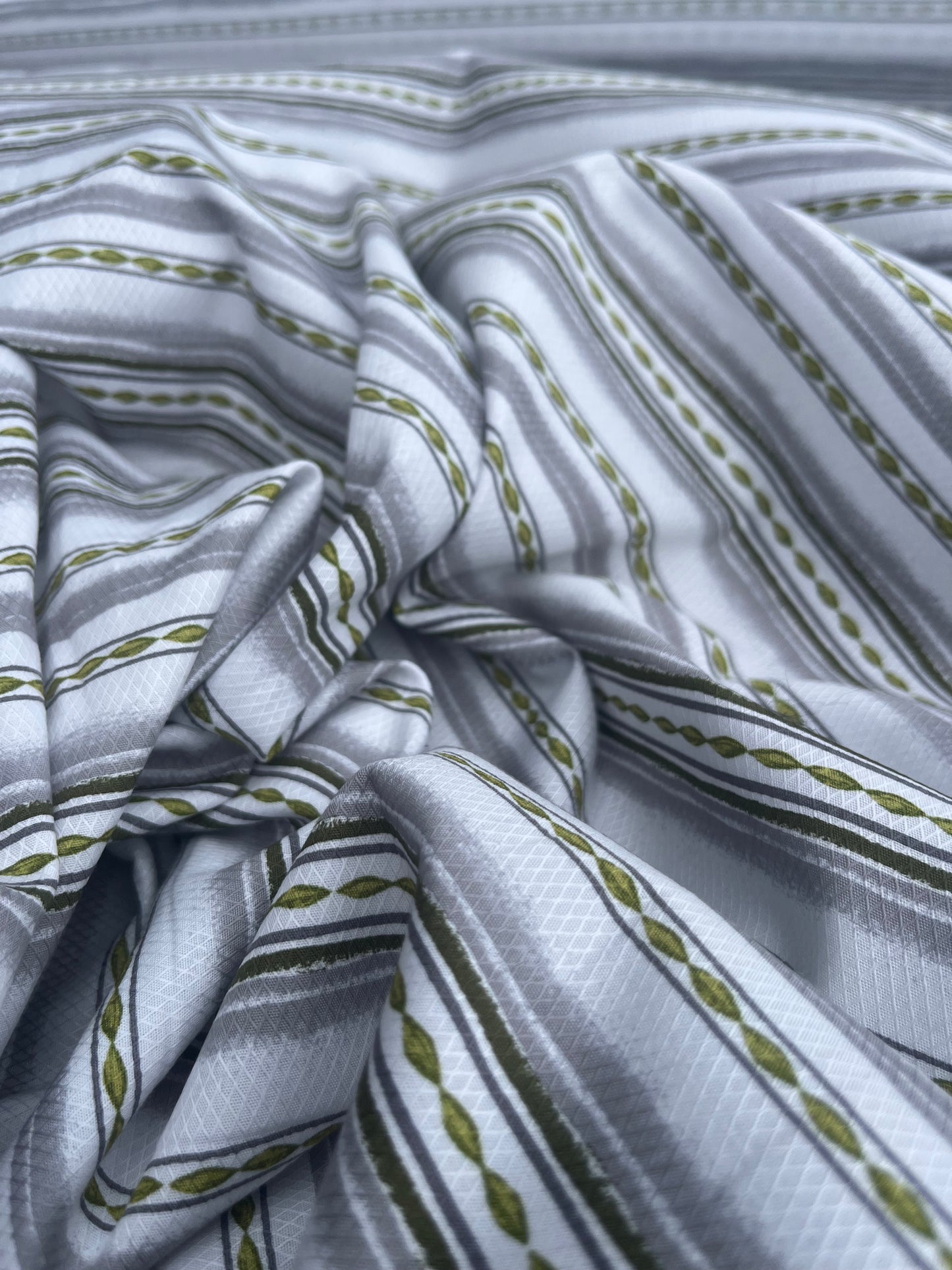 BILLY 007 light cotton jacquard with faded stripes