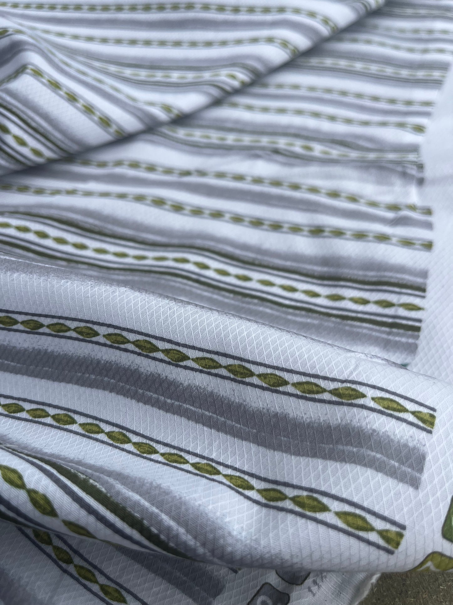 BILLY 007 light cotton jacquard with faded stripes