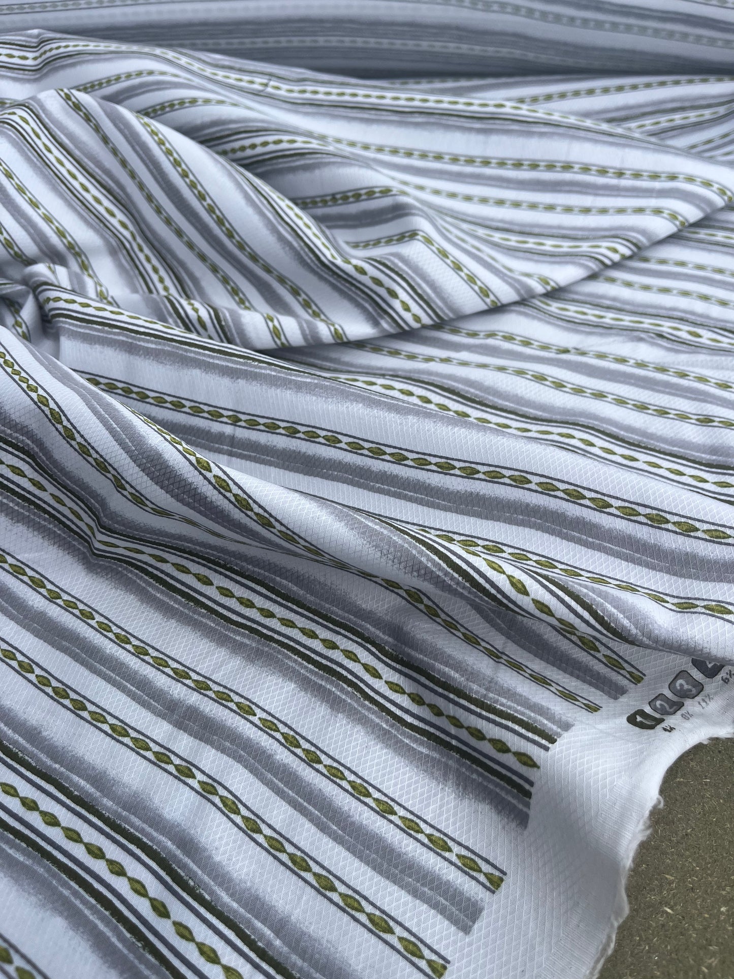 BILLY 007 light cotton jacquard with faded stripes