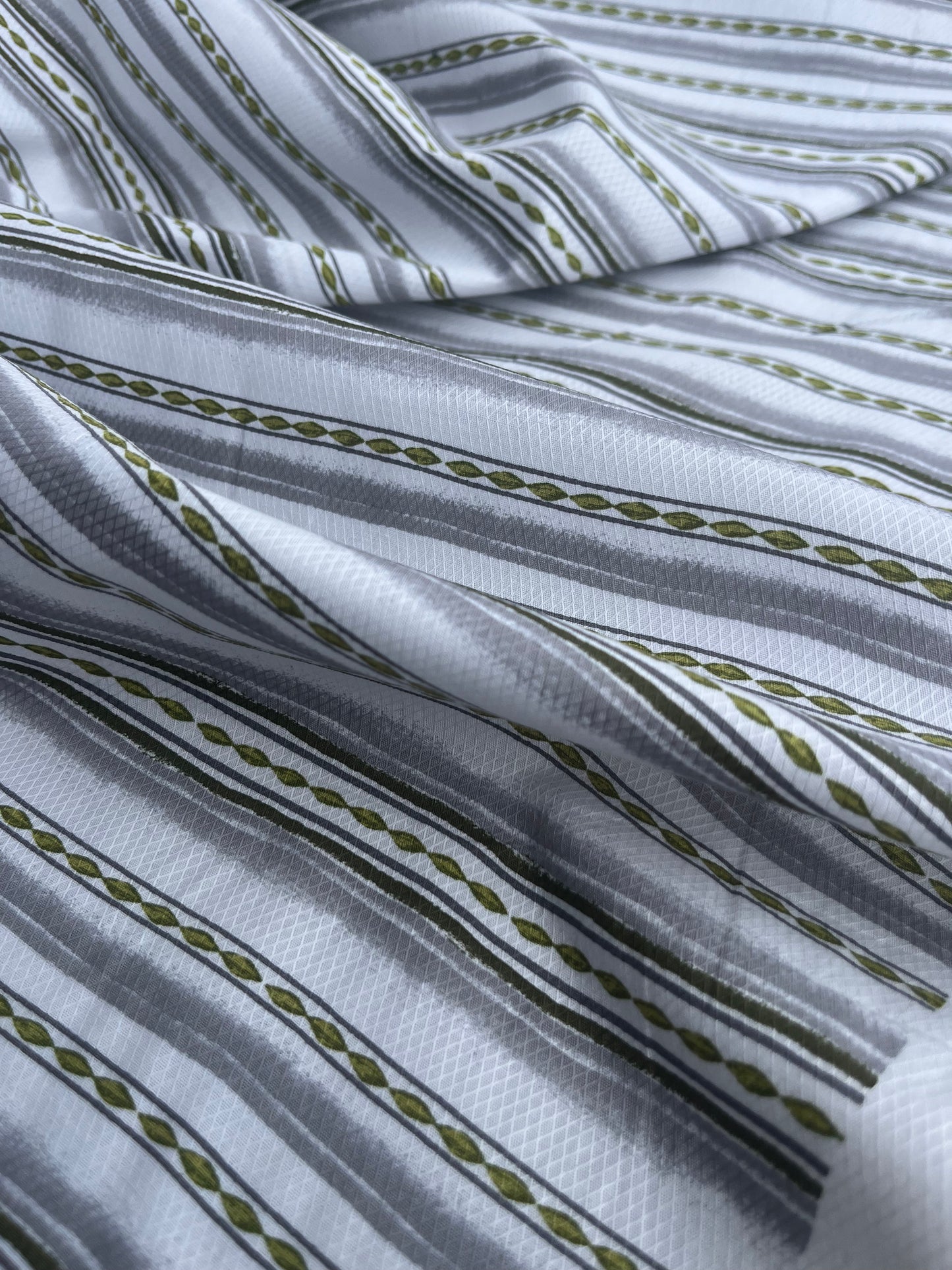 BILLY 007 light cotton jacquard with faded stripes