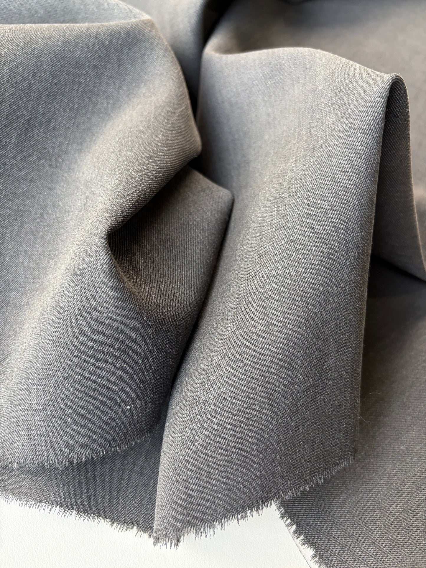 MORTY 009 grey stretch suiting fabric