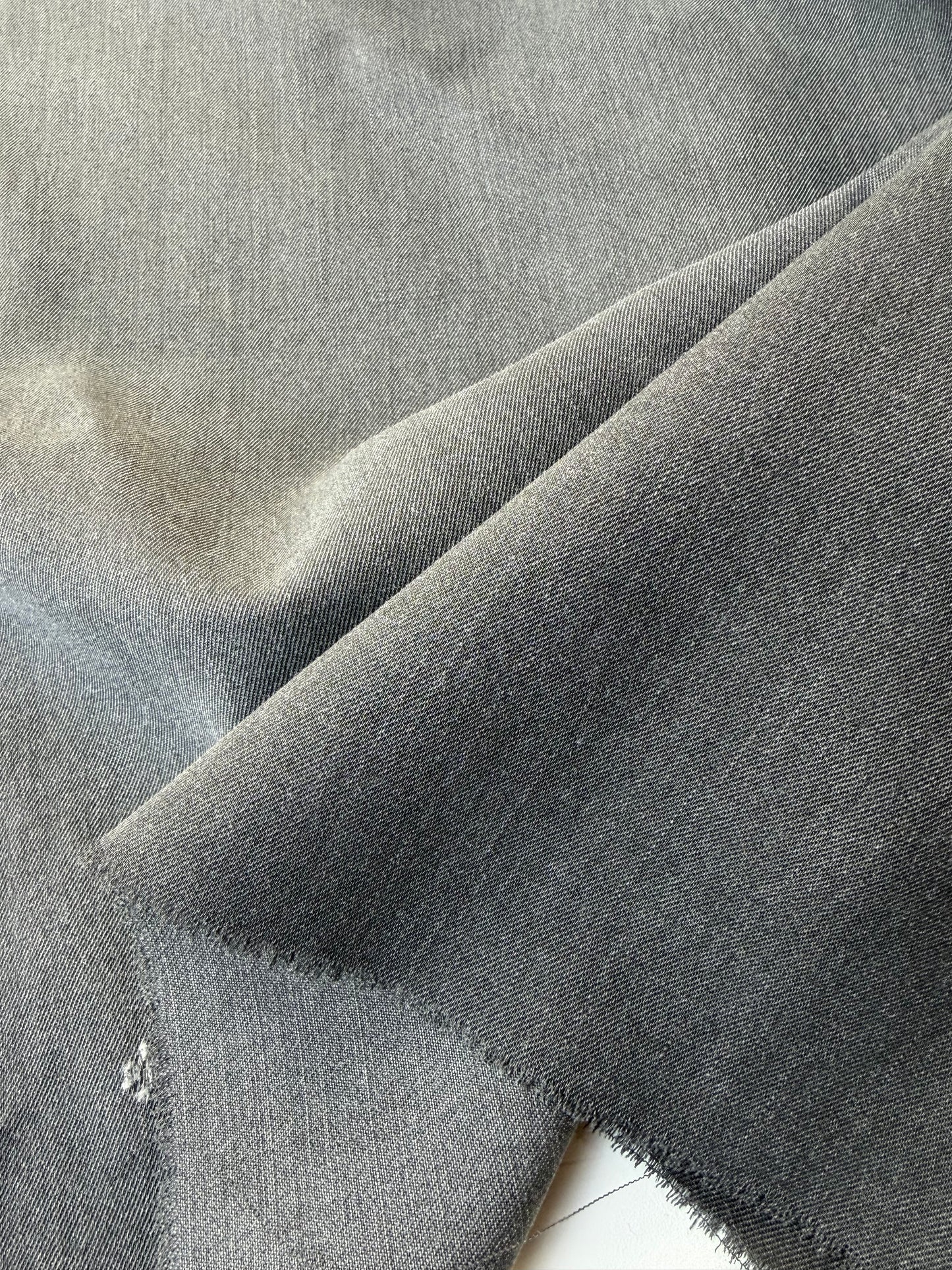 MORTY 009 grey stretch suiting fabric