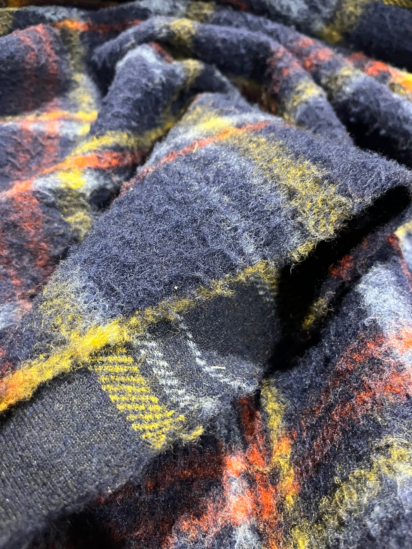 P001 heavy blanket wool blue check