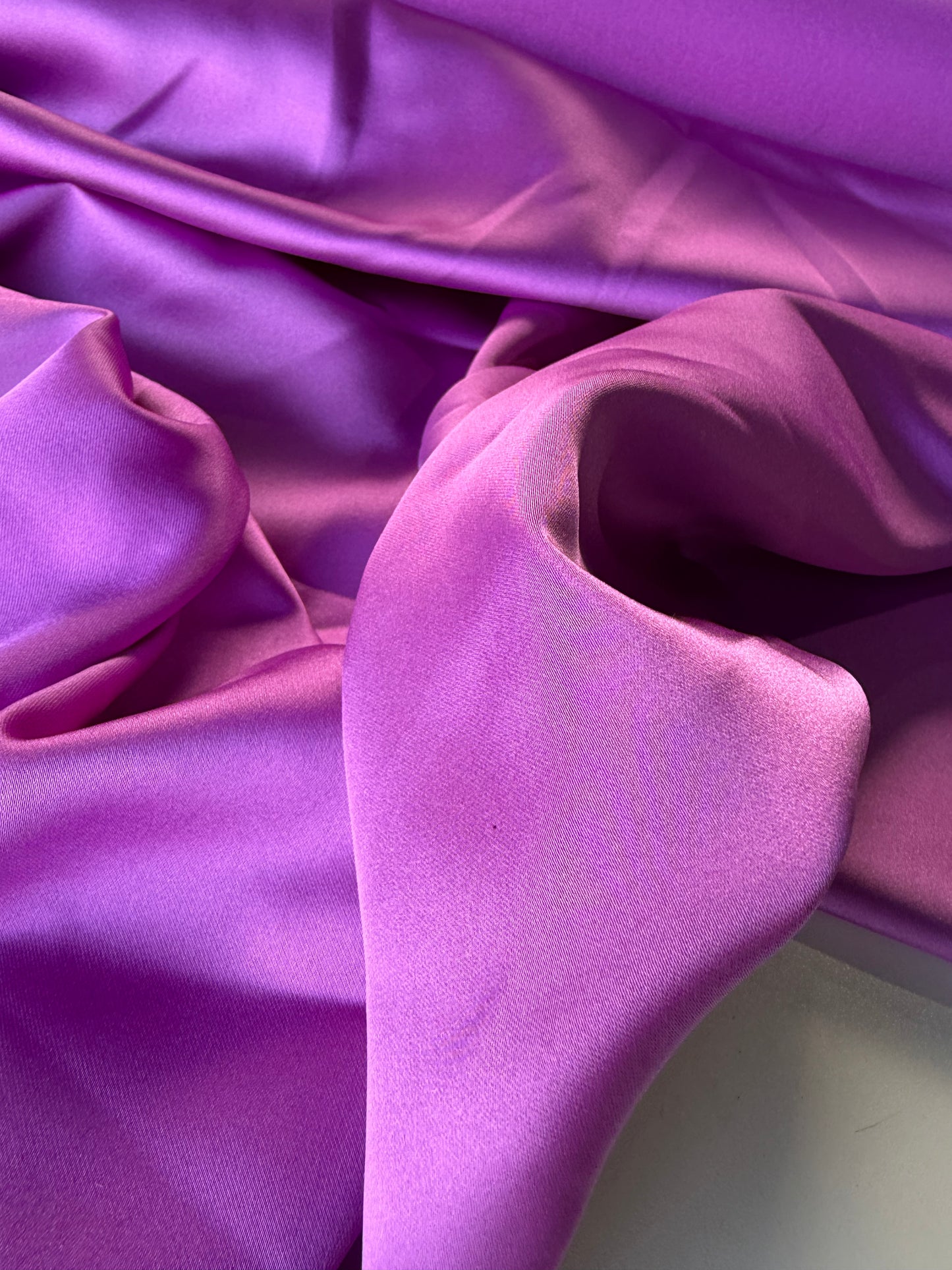 MORTY 012 heavy satin stretch purple