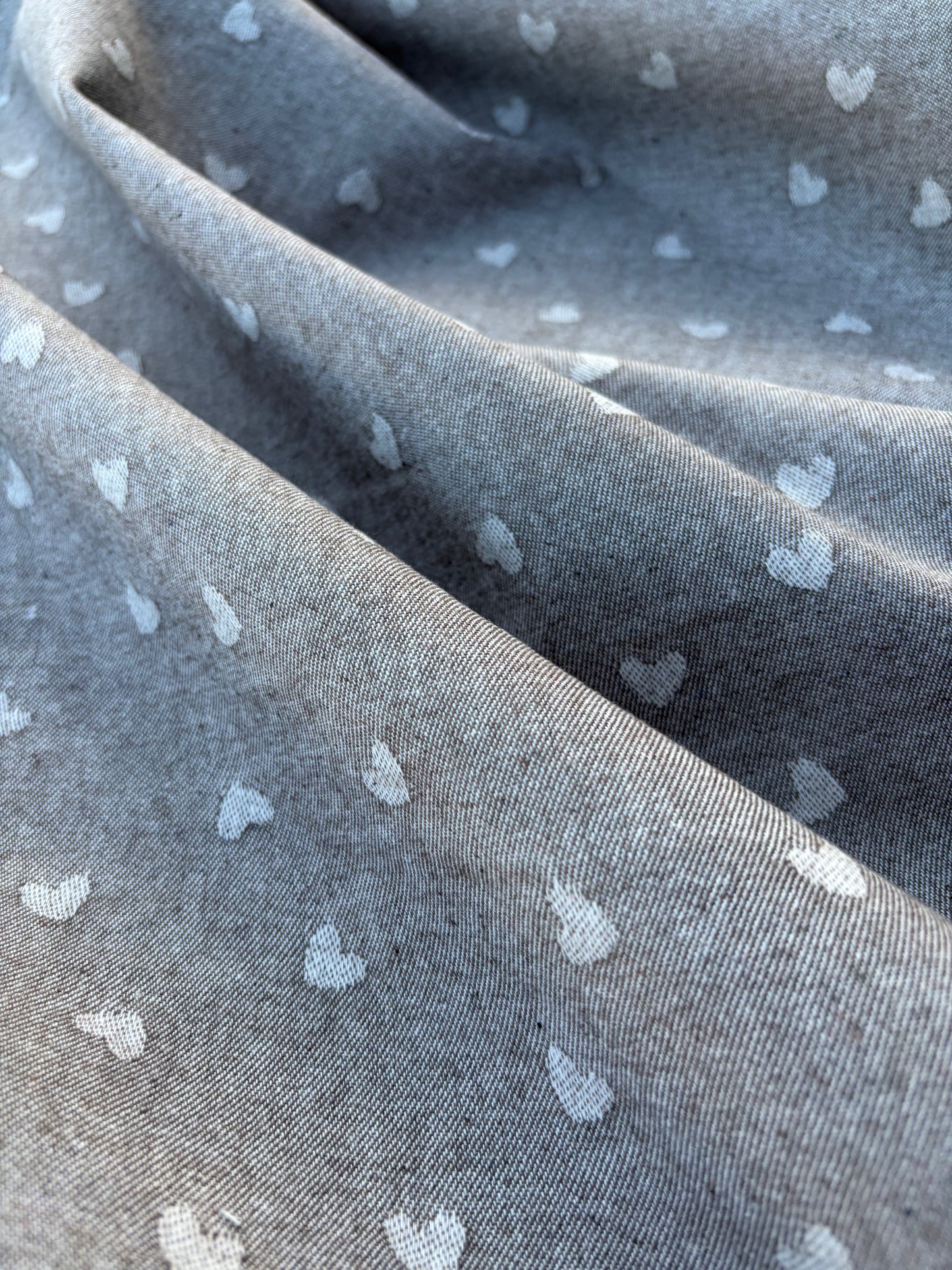 BART 002 camel wool jacquard with small hearts