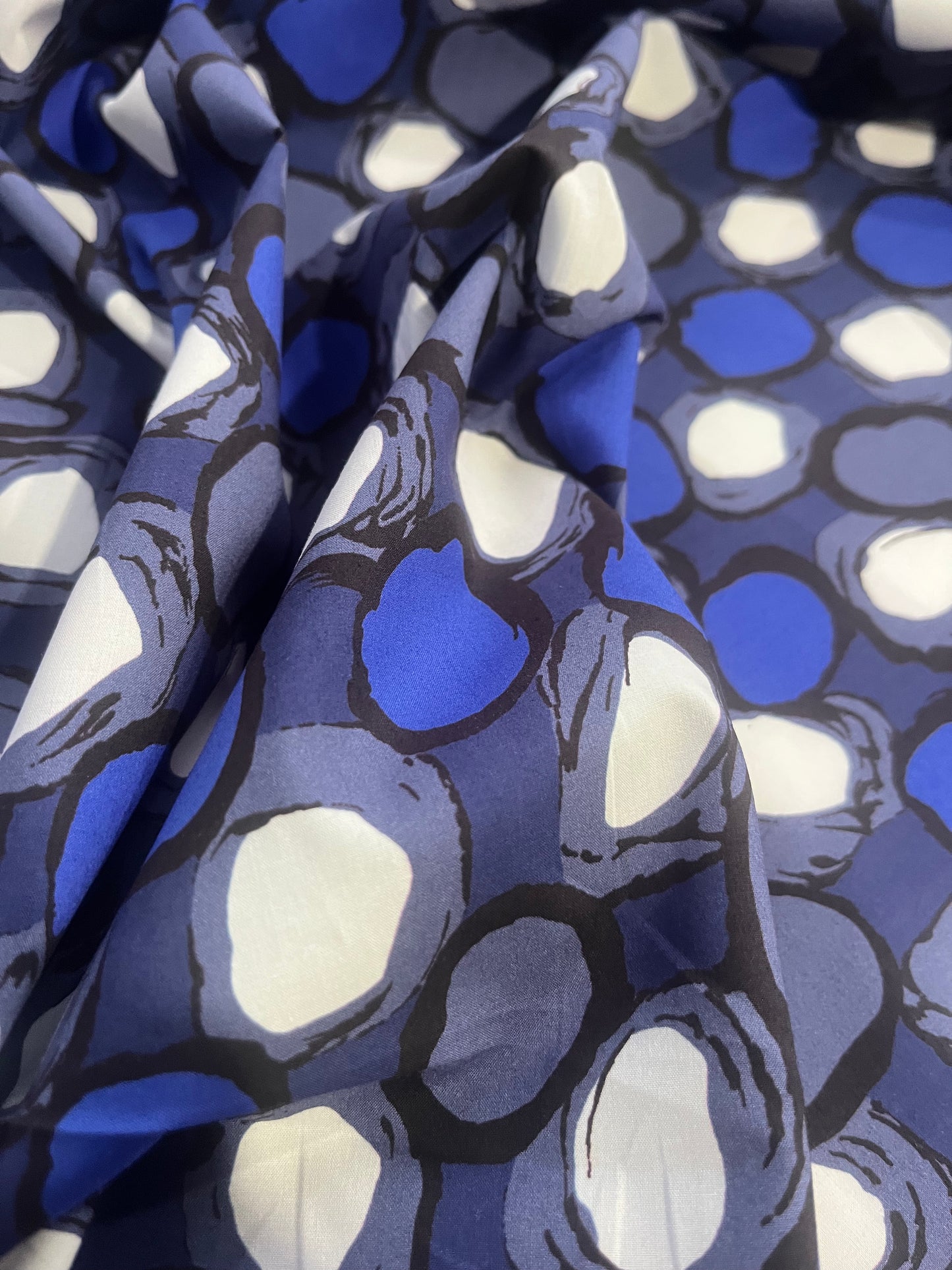 LOTTI 002 poplin stretch mysterious dots