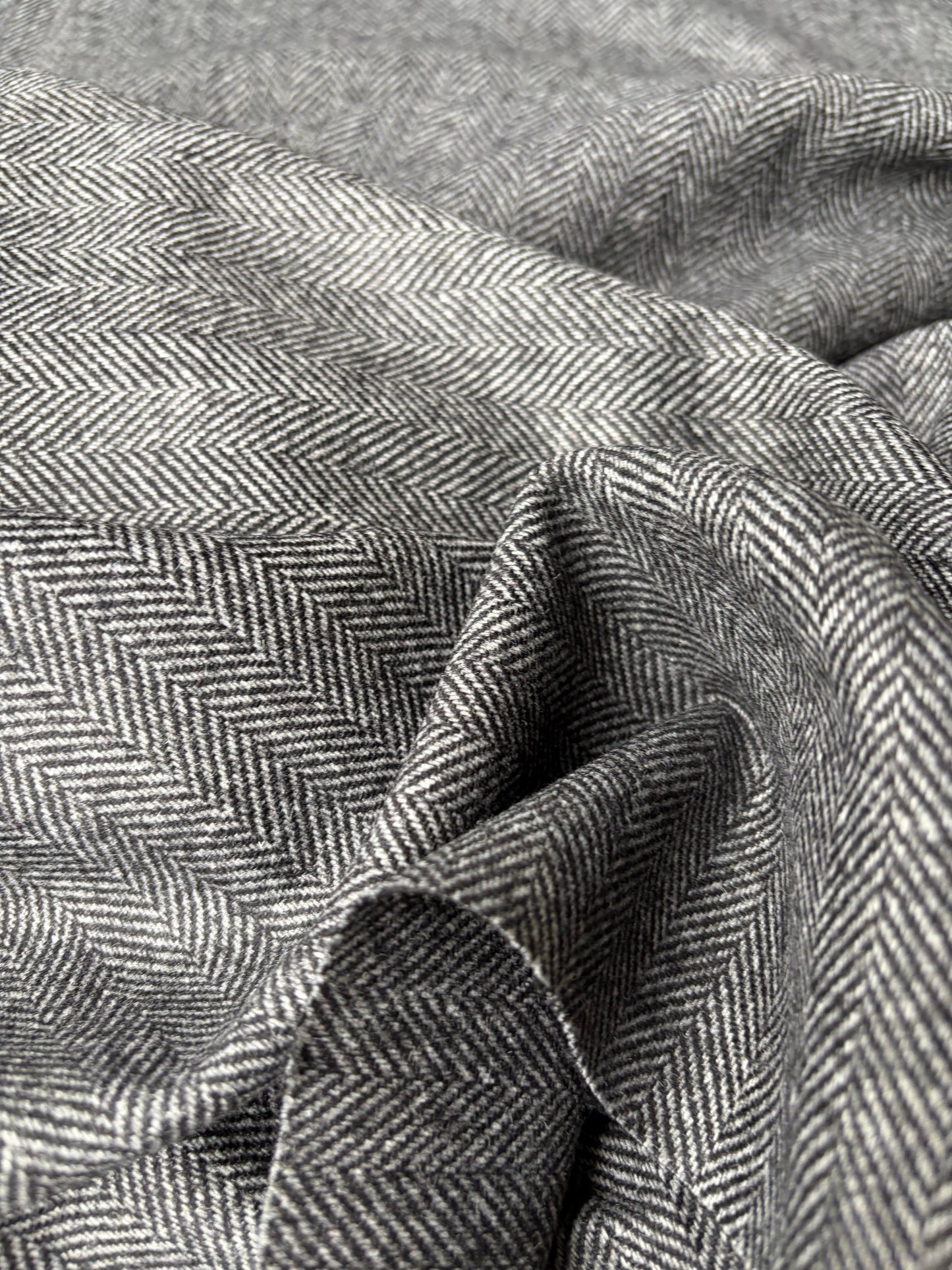 LORO 204 wool stretch herringbone Loro Piana