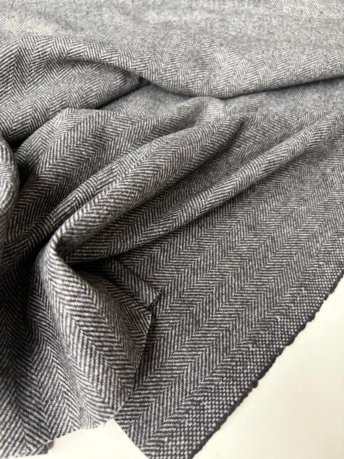 LORO 204 wool stretch herringbone Loro Piana
