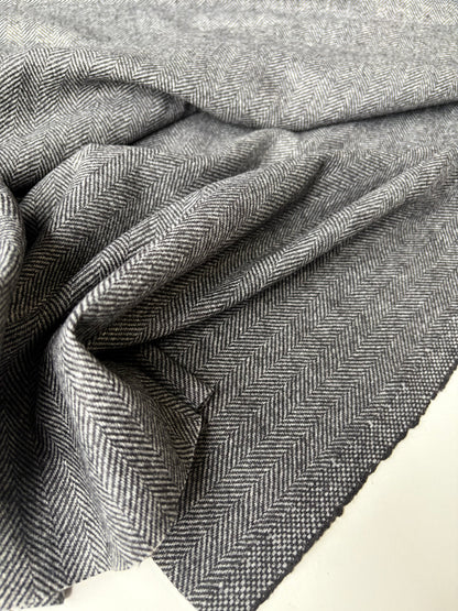 LORO 204 wool stretch herringbone Loro Piana