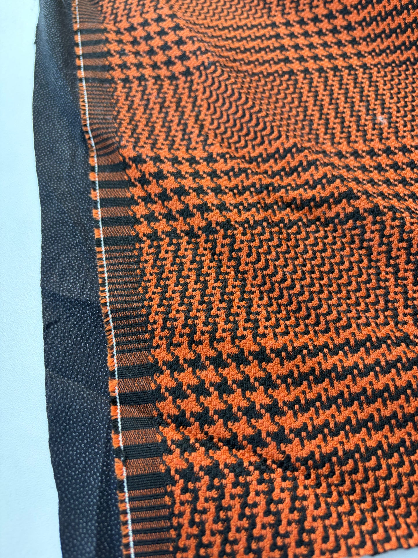 BART 009 orange/black wool check double face