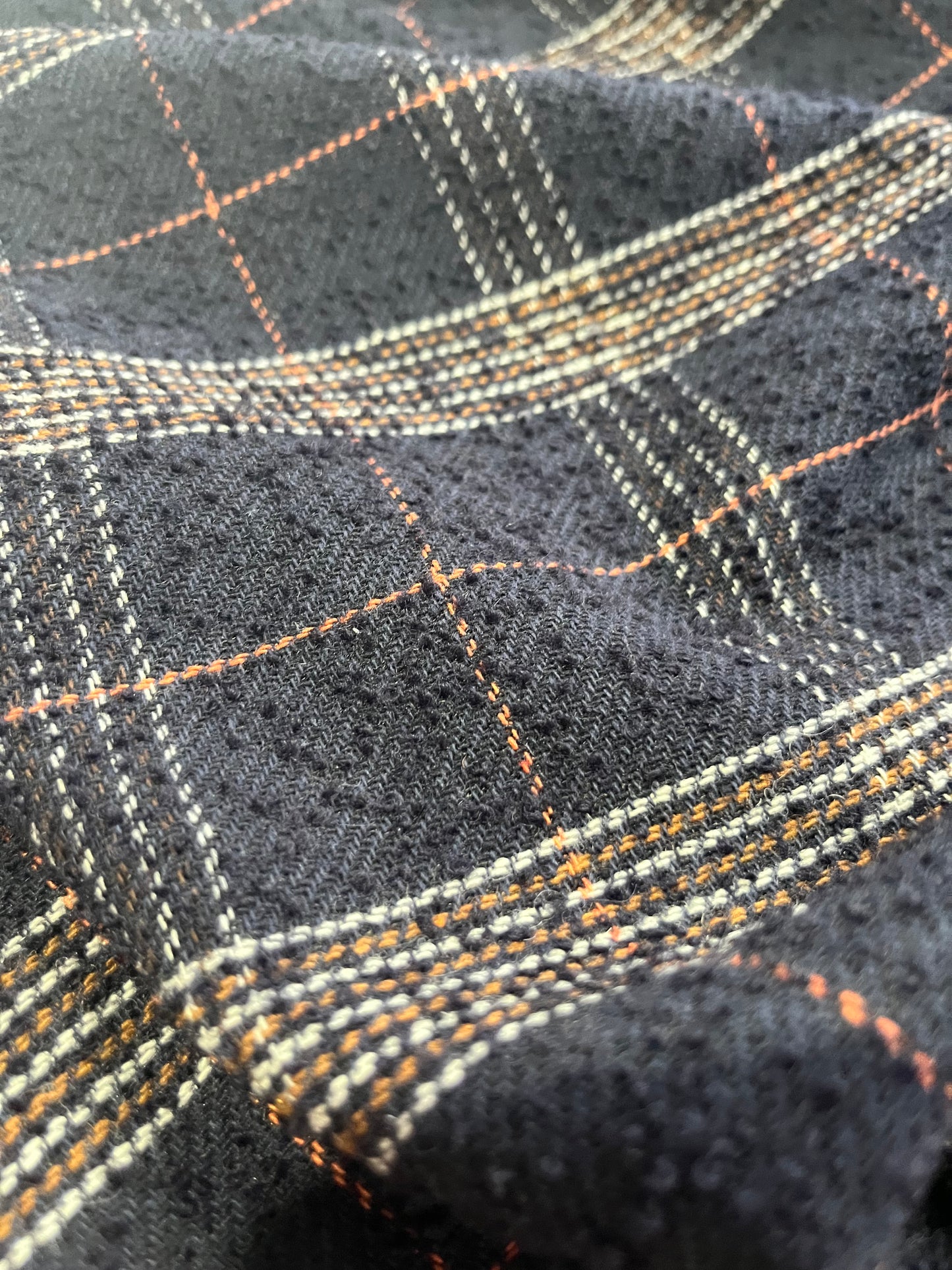 G02 wool check navy/camel