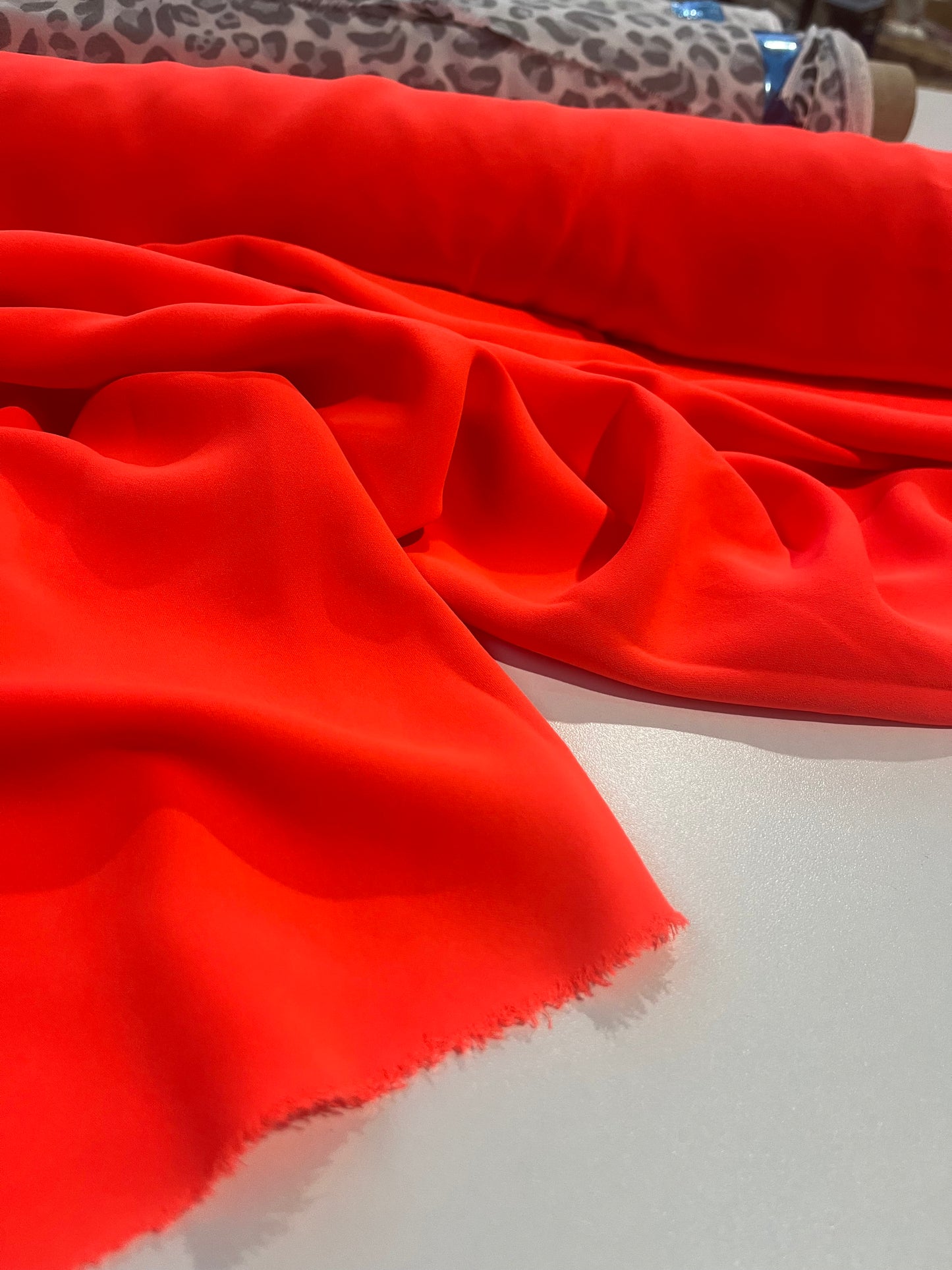 LOTTI 016 stretch poly/viscose orange fluo