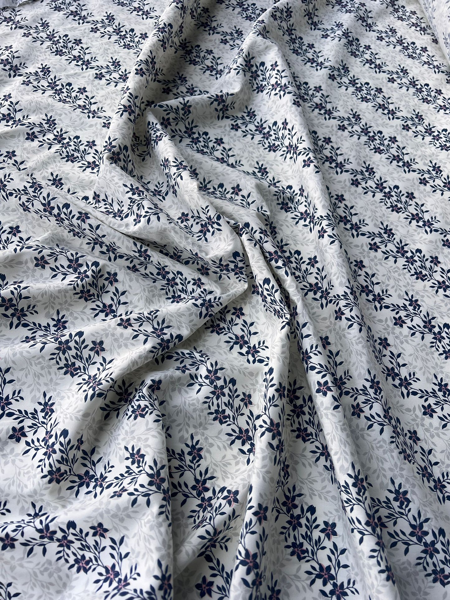 LULU 007 Cotton Poplin Floral Print