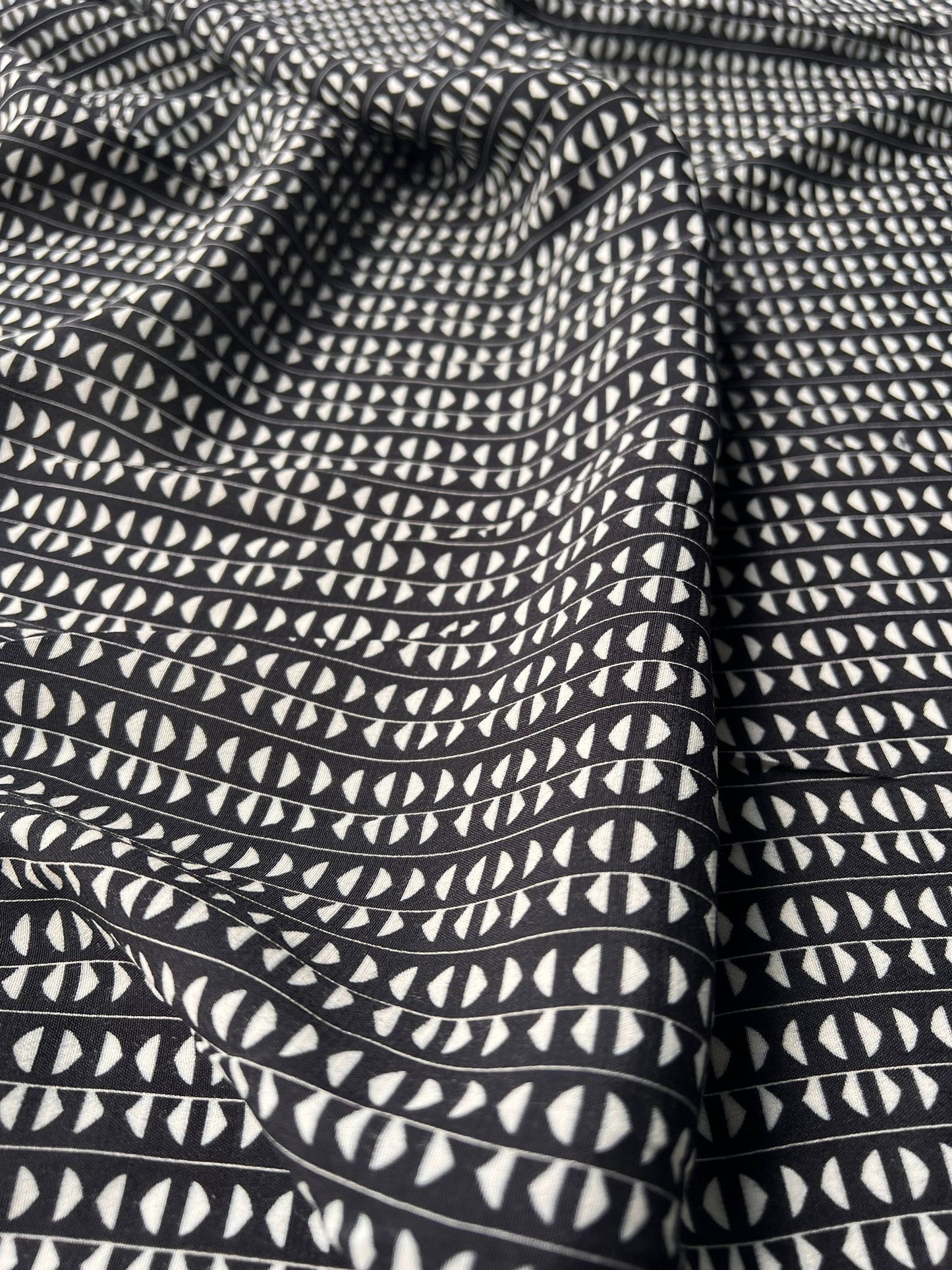 LULU 015 Viscose Twill Geo Half Moon Print