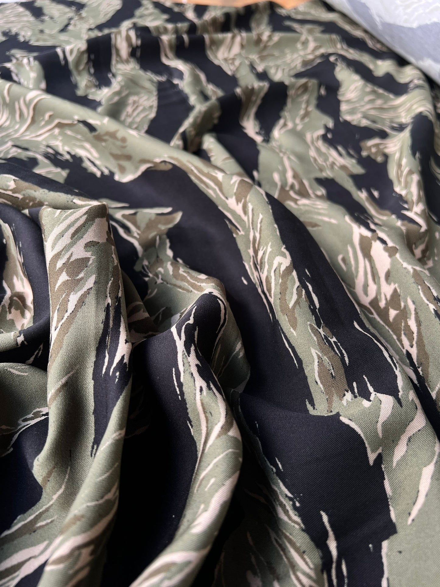 LULU 014 Viscose Animal Pattern Camouflage Khaky
