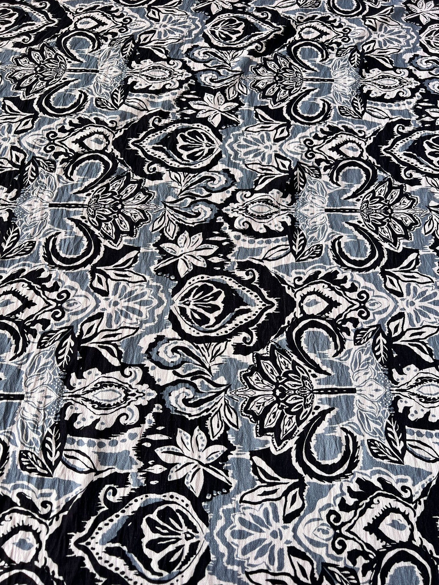 LULU 018 Viscose Abstract Medallion Print