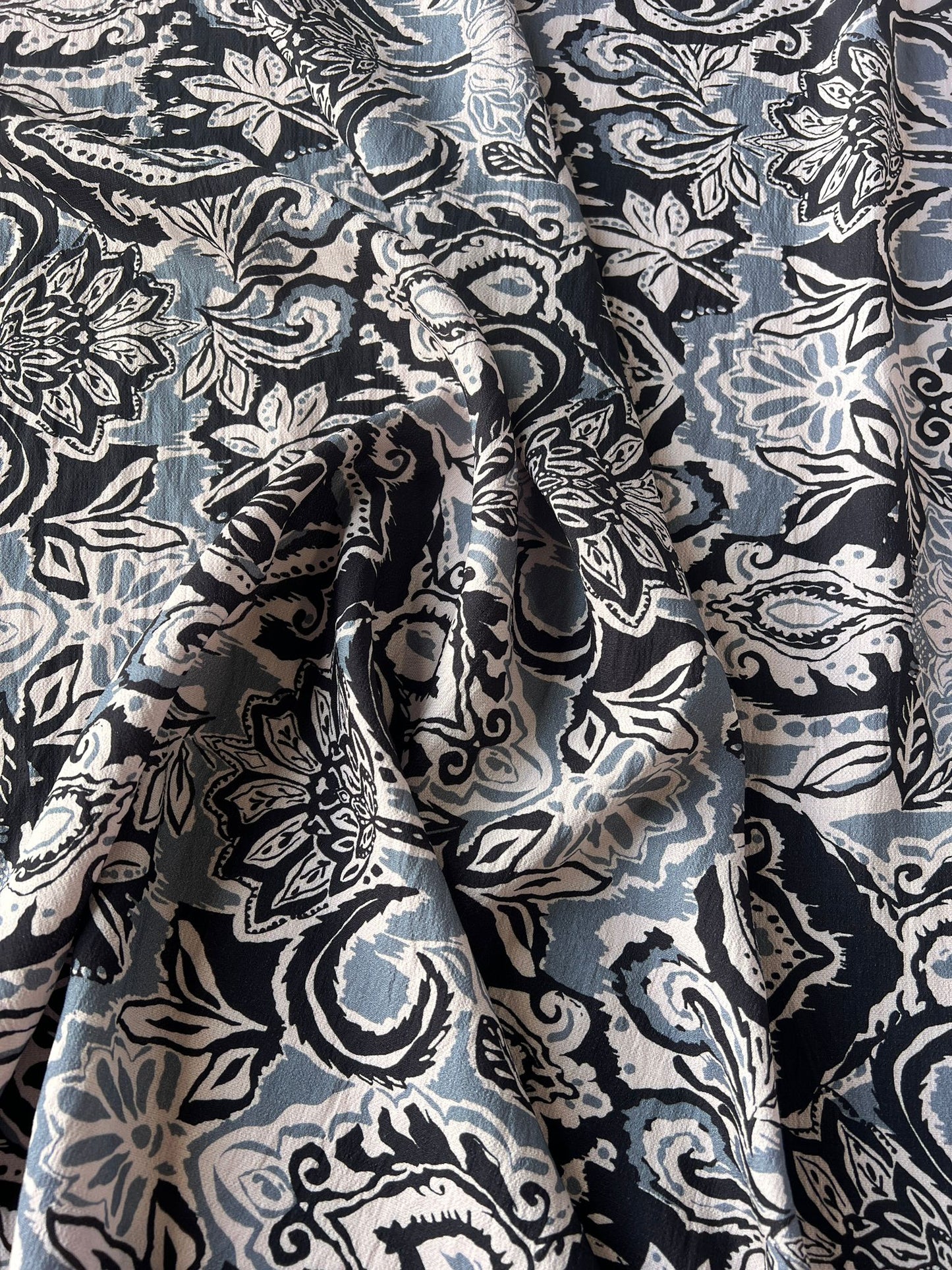 LULU 018 Viscose Abstract Medallion Print