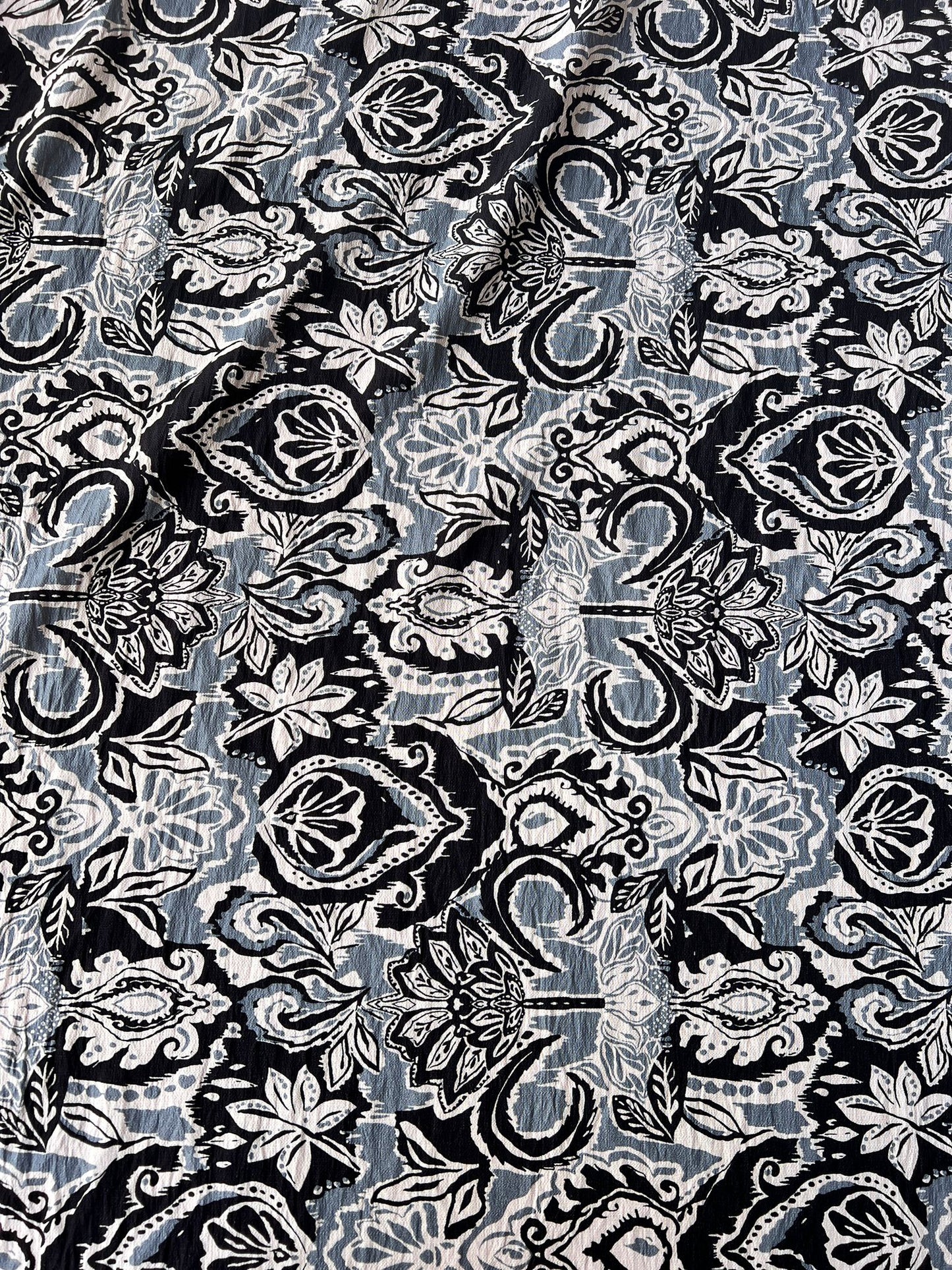 LULU 018 Viscose Abstract Medallion Print