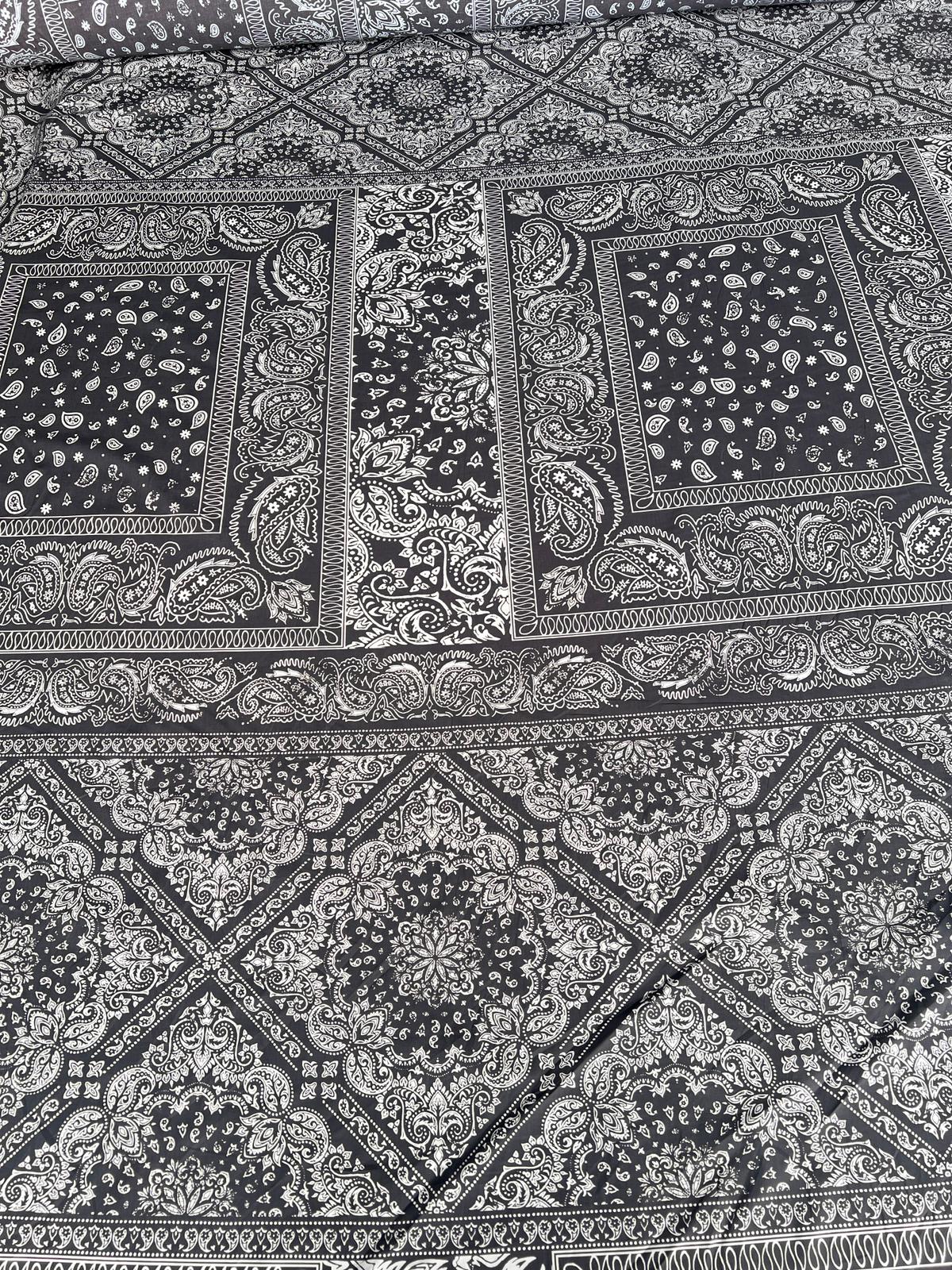 LULU 028 Papertouch Cotton Monochrome Paisley Print