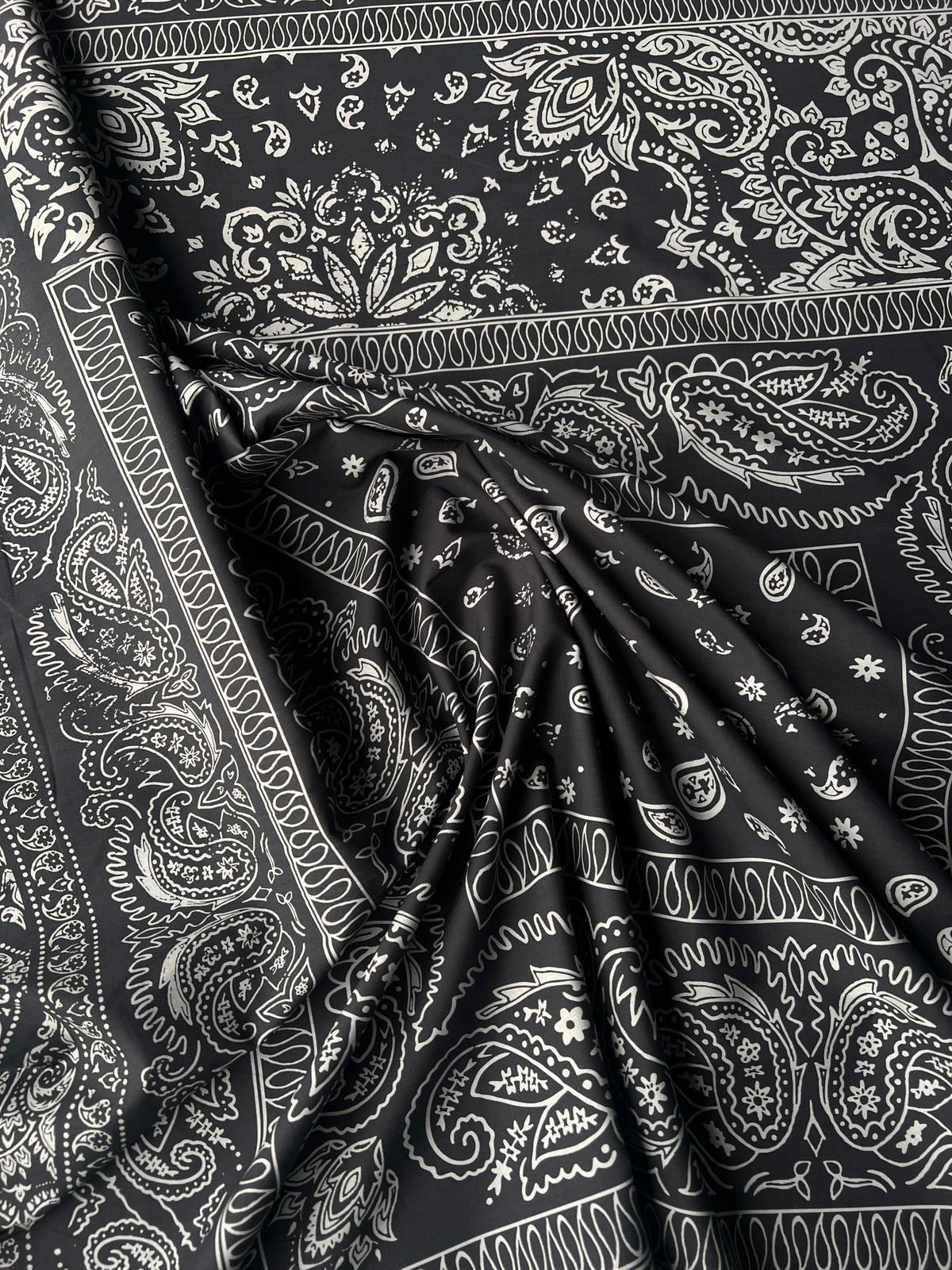 LULU 028 Papertouch Cotton Monochrome Paisley Print