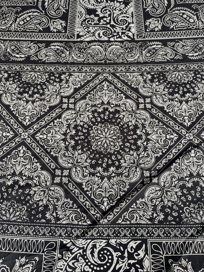LULU 028 Papertouch Cotton Monochrome Paisley Print