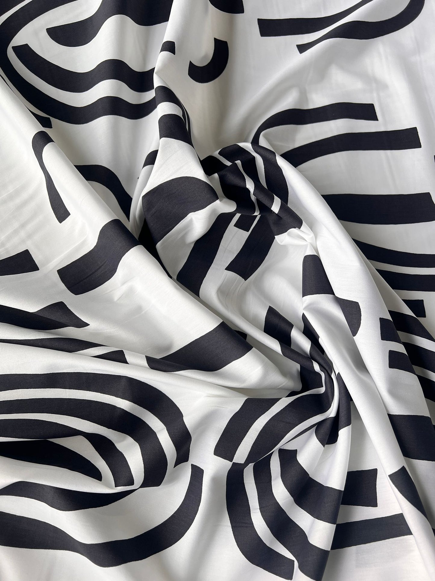 LULU 034 Cotton Poplin Monochrome Block Print
