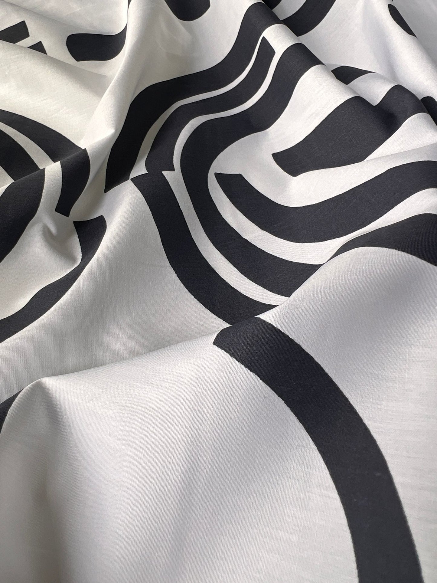 LULU 034 Cotton Poplin Monochrome Block Print