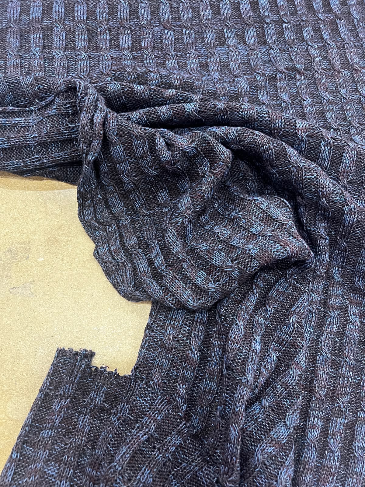 DARIA 041 Indigo & Deep plum melange knitted cable 100% wool