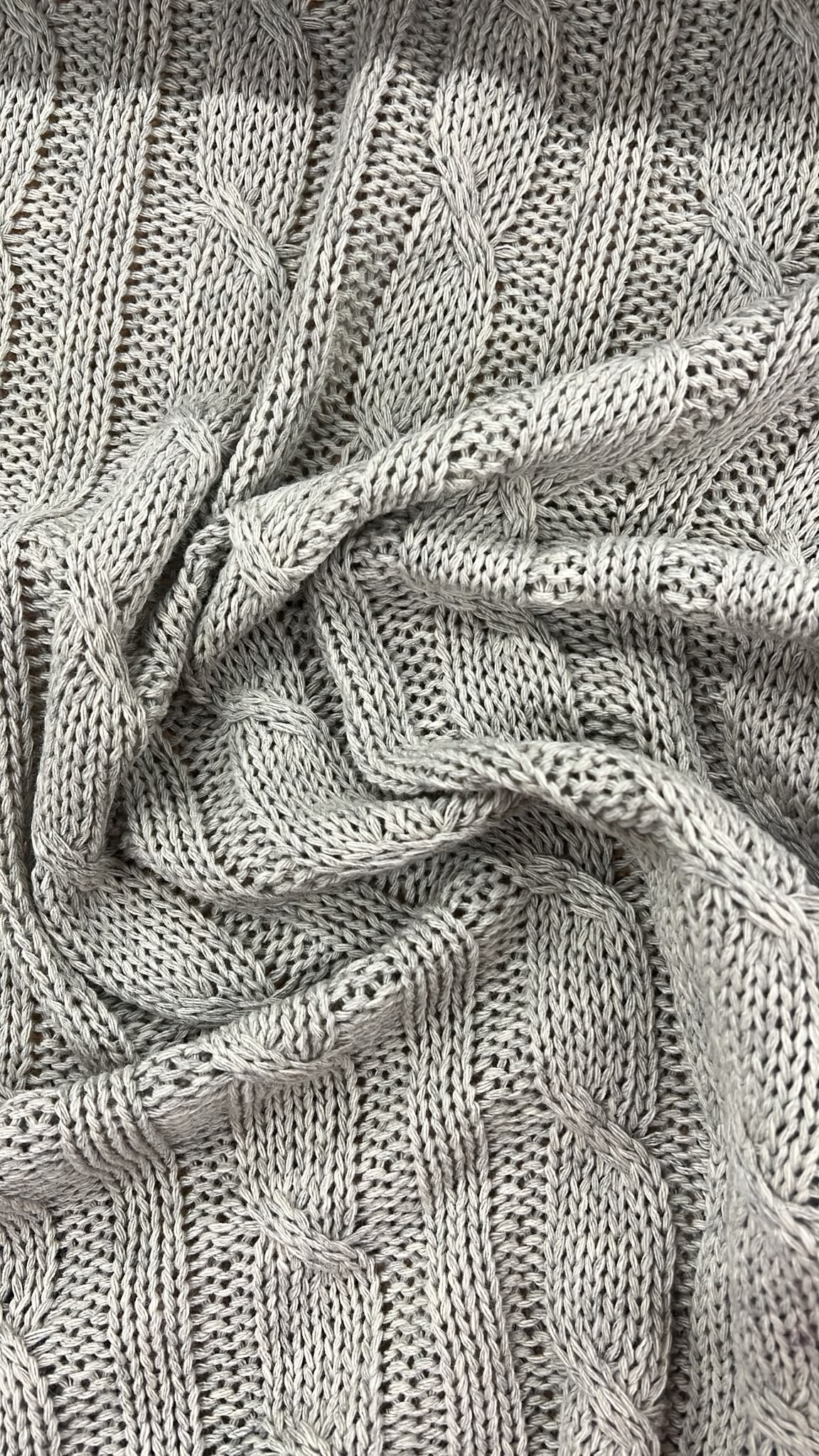 DARIA 040 Ivory knitted cable 100% wool
