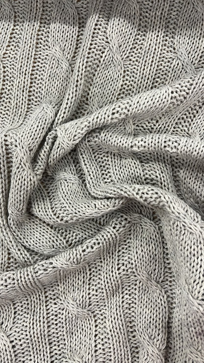DARIA 040 Ivory knitted cable 100% wool