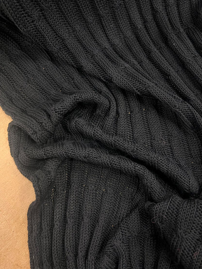 DARIA 044 deep black knitted cable 100% wool