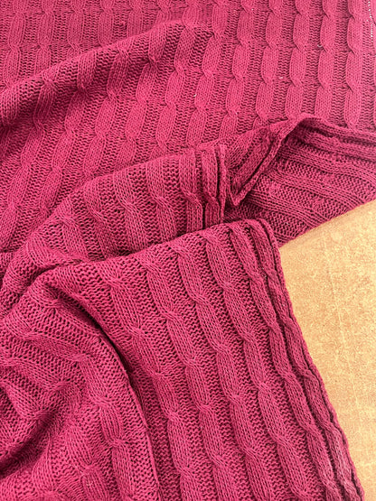 DARIA 046 burgundy knitted cable 100% wool