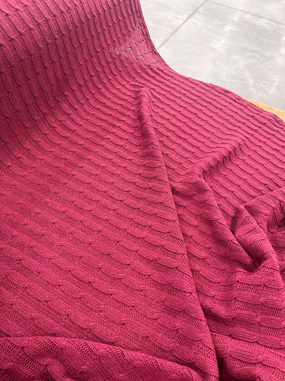 DARIA 046 burgundy knitted cable 100% wool