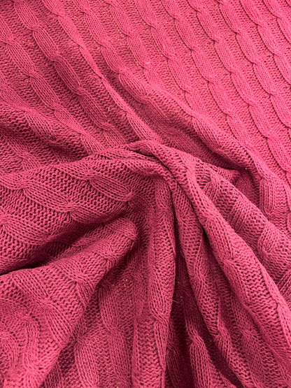 DARIA 046 burgundy knitted cable 100% wool