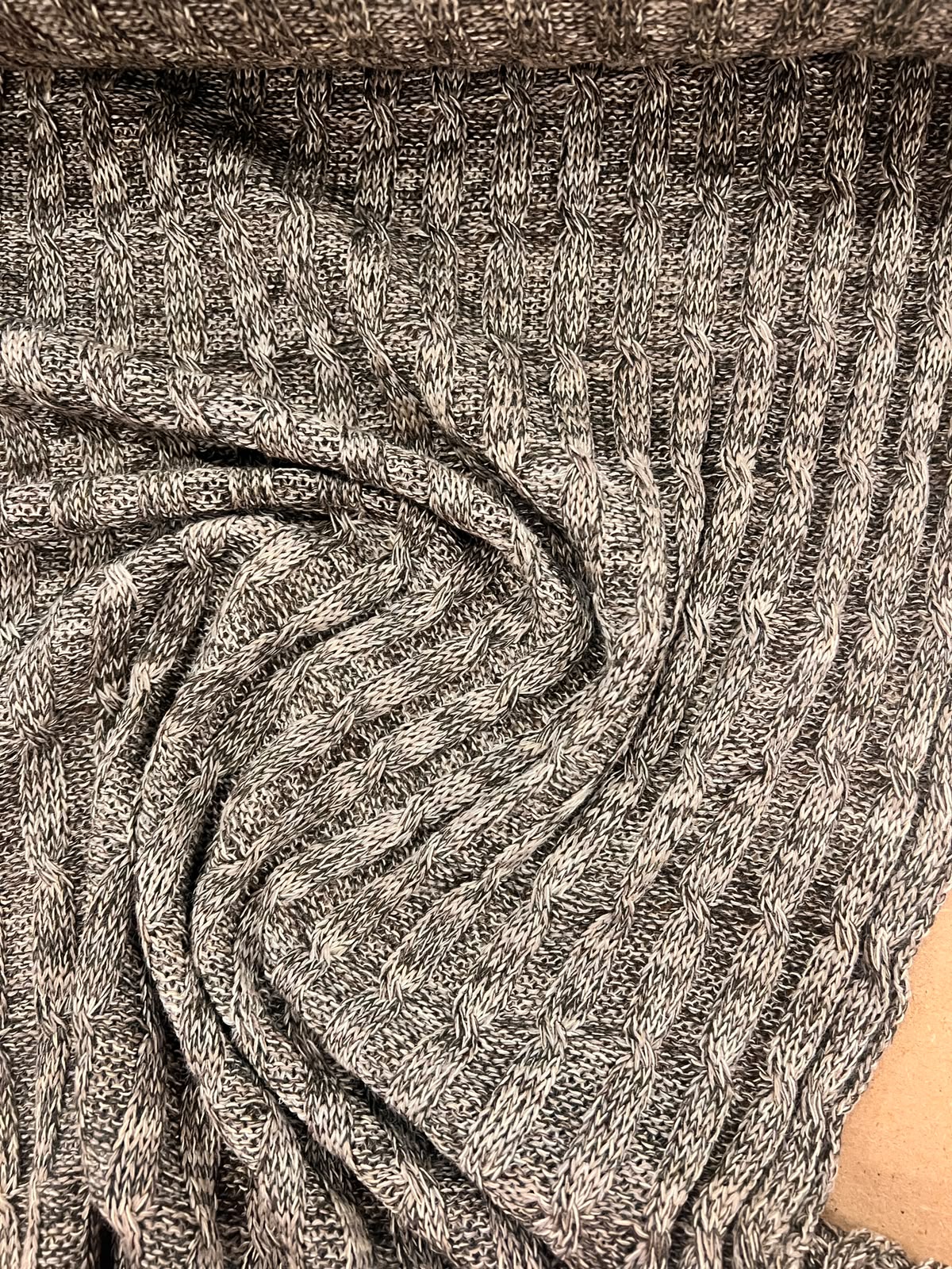 DARIA 048 oatmeal melange cable 100% wool