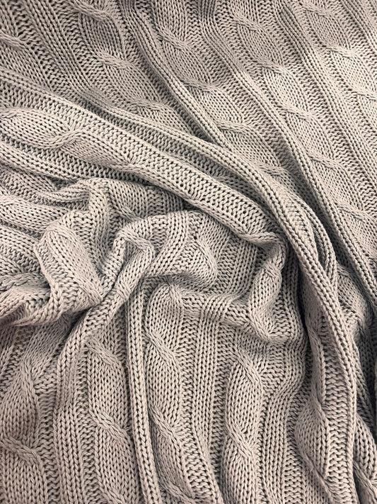 DARIA 049 lavender lilac cable 100% wool
