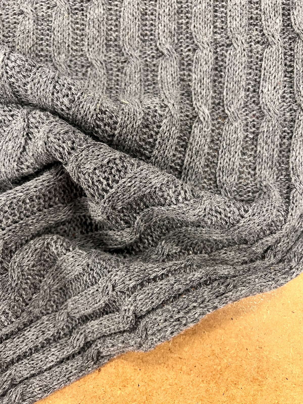 DARIA 051 Grey narrow knitted cable 100% wool