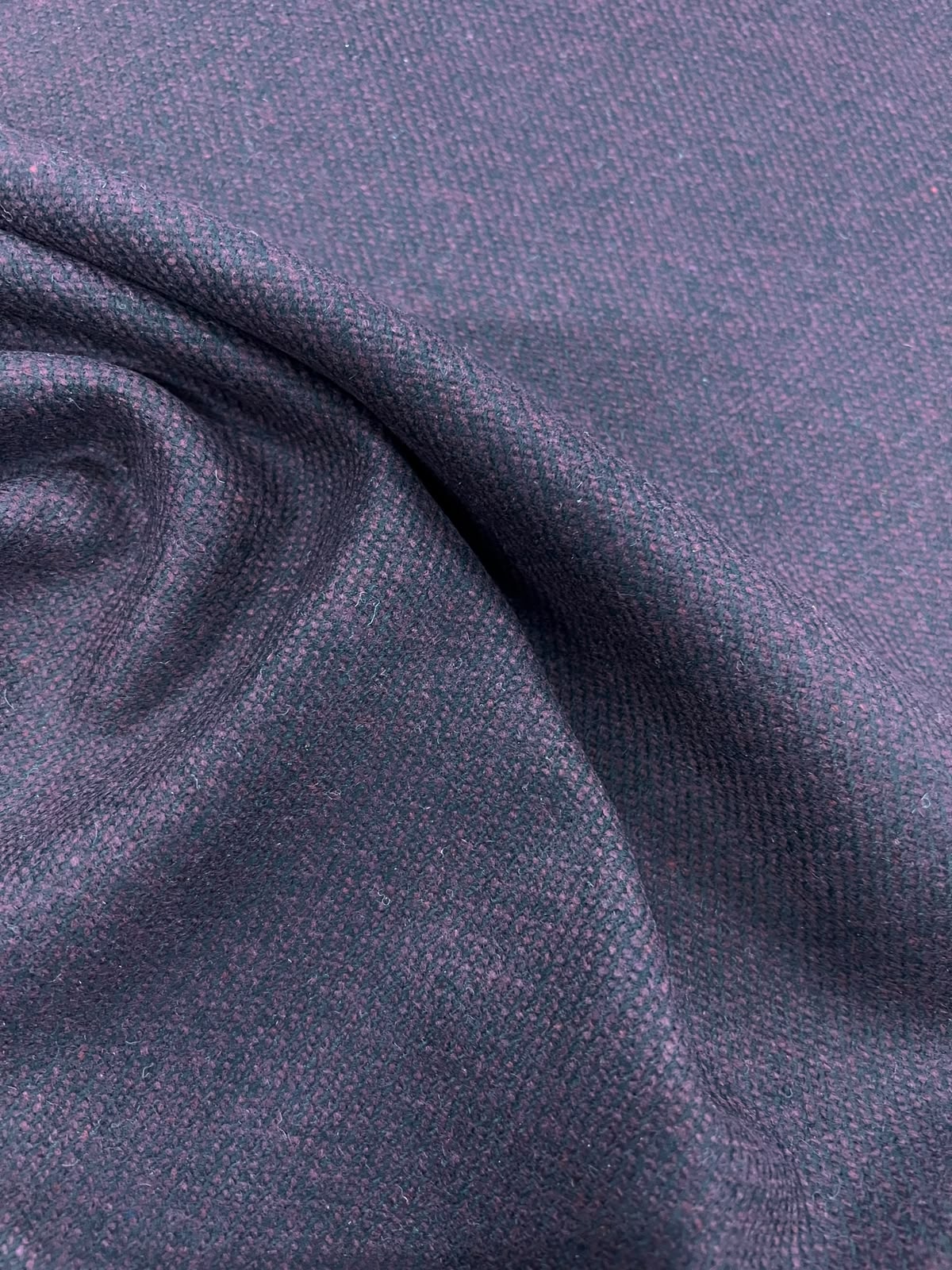 ZOE 026 plum&black wool tweed