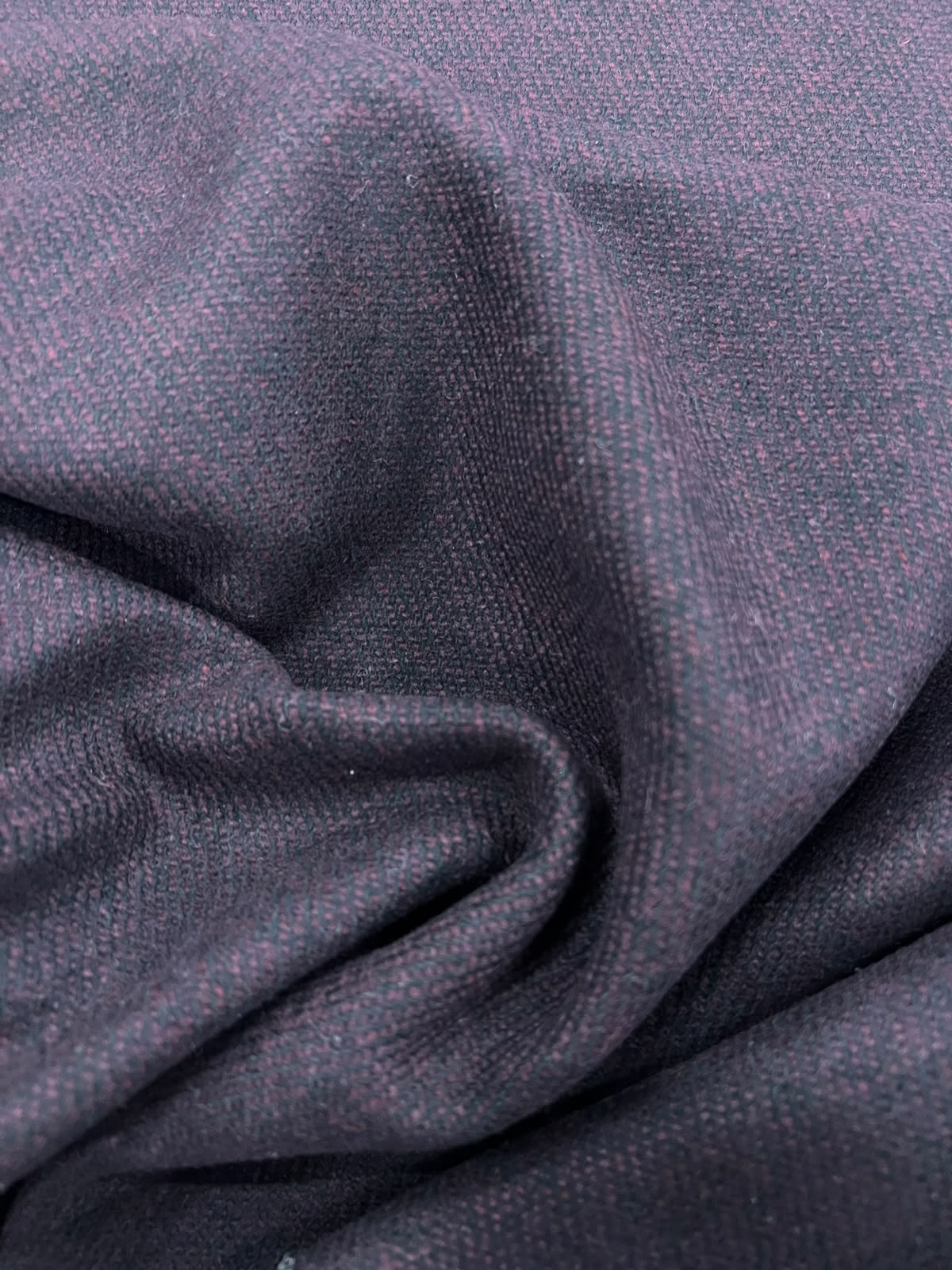 ZOE 026 plum&black wool tweed