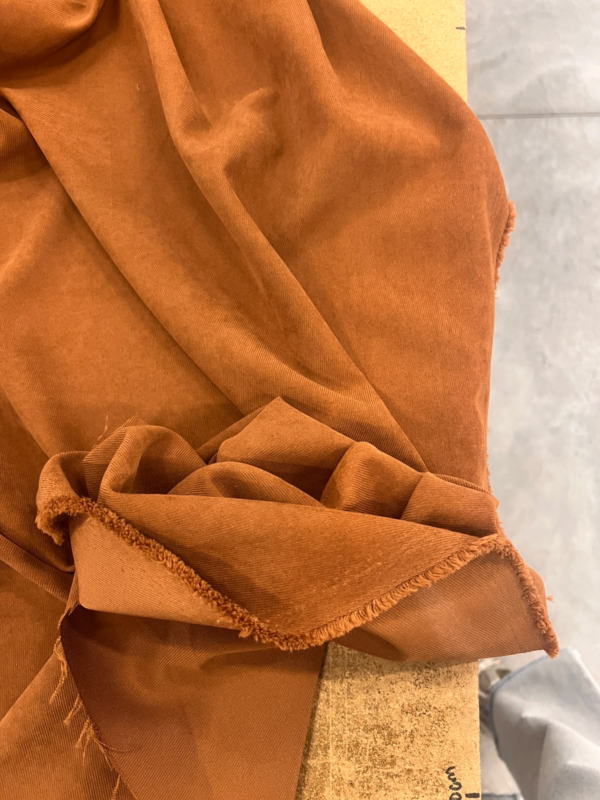 ZOE 043 cognac cotton-blend twill