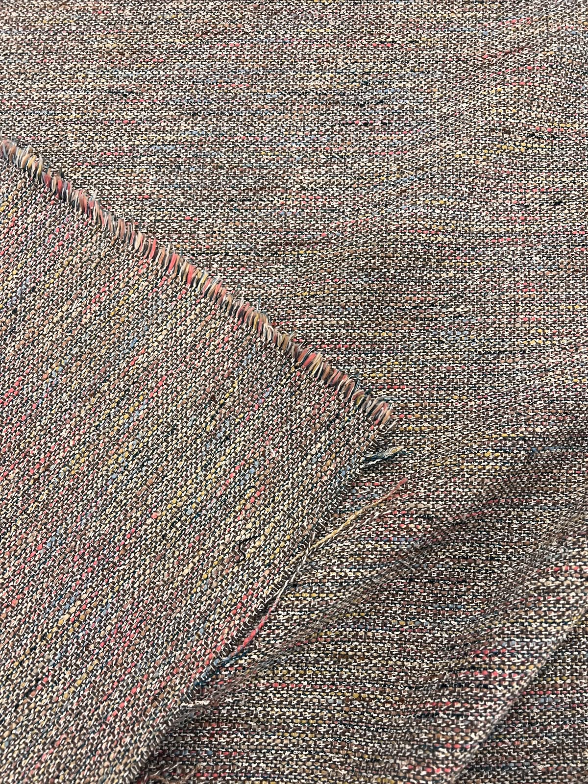 ZOE 066 multi-color bouclé tweed