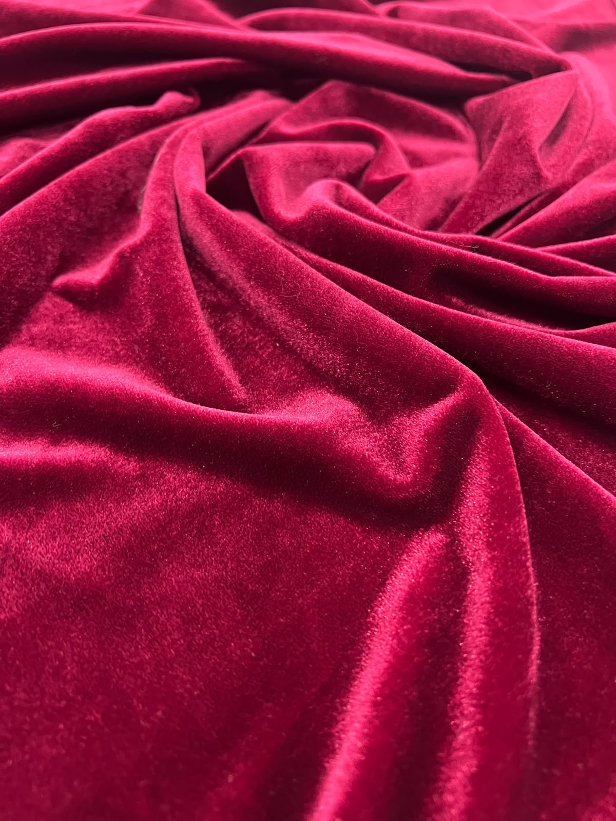 ZOE 074 xmas burgundy shiny velvet