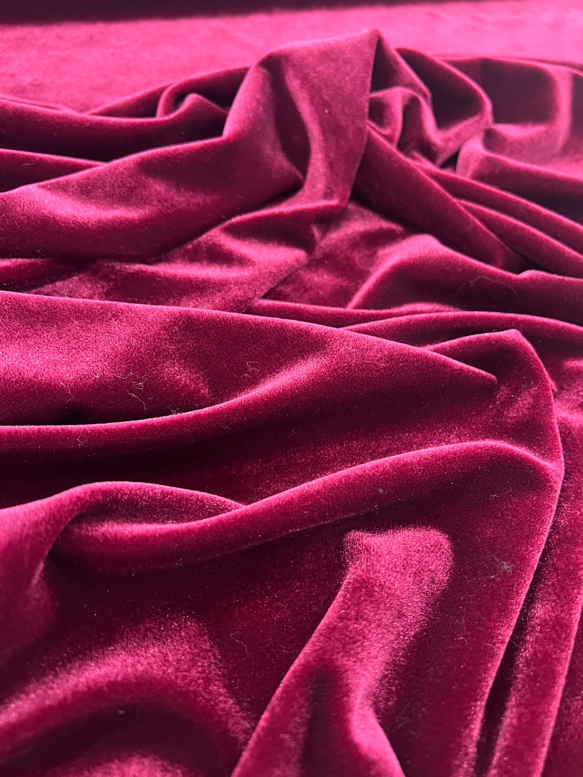 ZOE 074 xmas burgundy shiny velvet