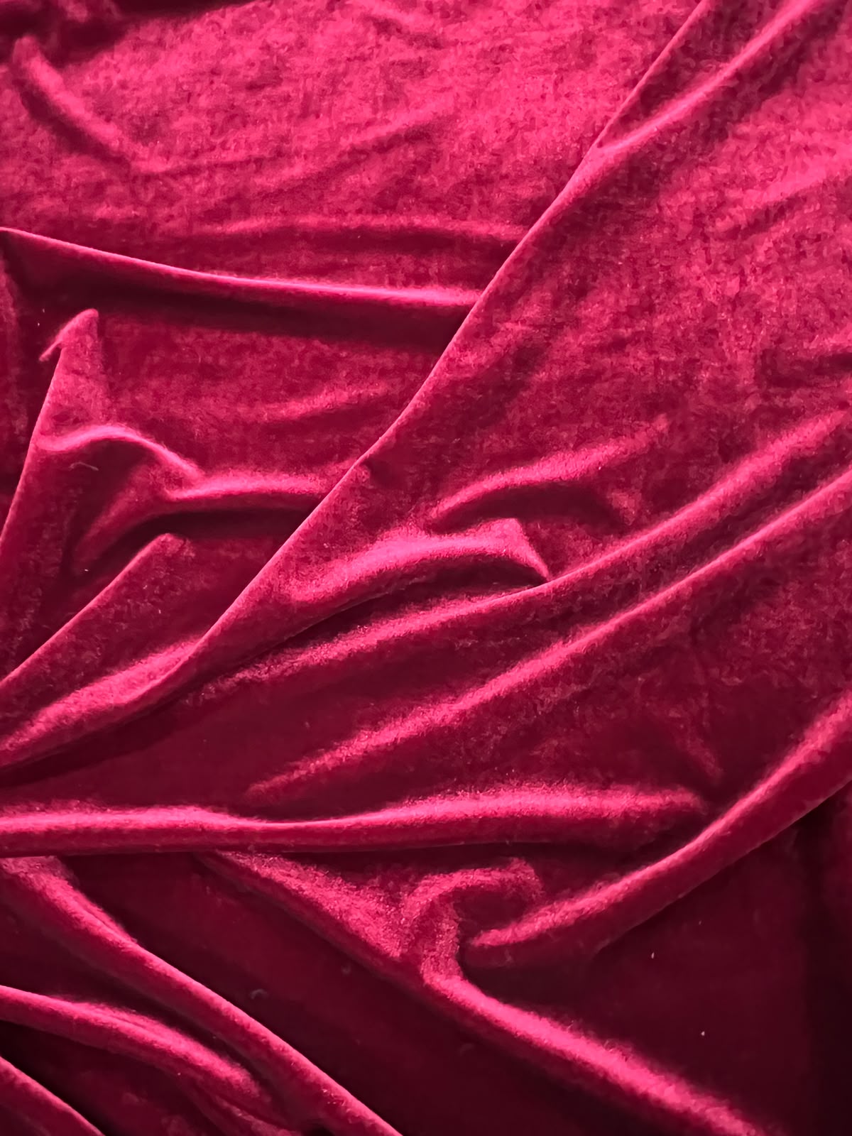 ZOE 074 xmas burgundy shiny velvet