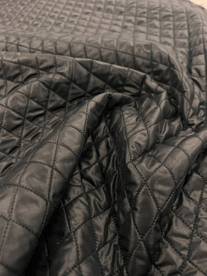 ZOE-075 black small diamond stitched quilted puffer