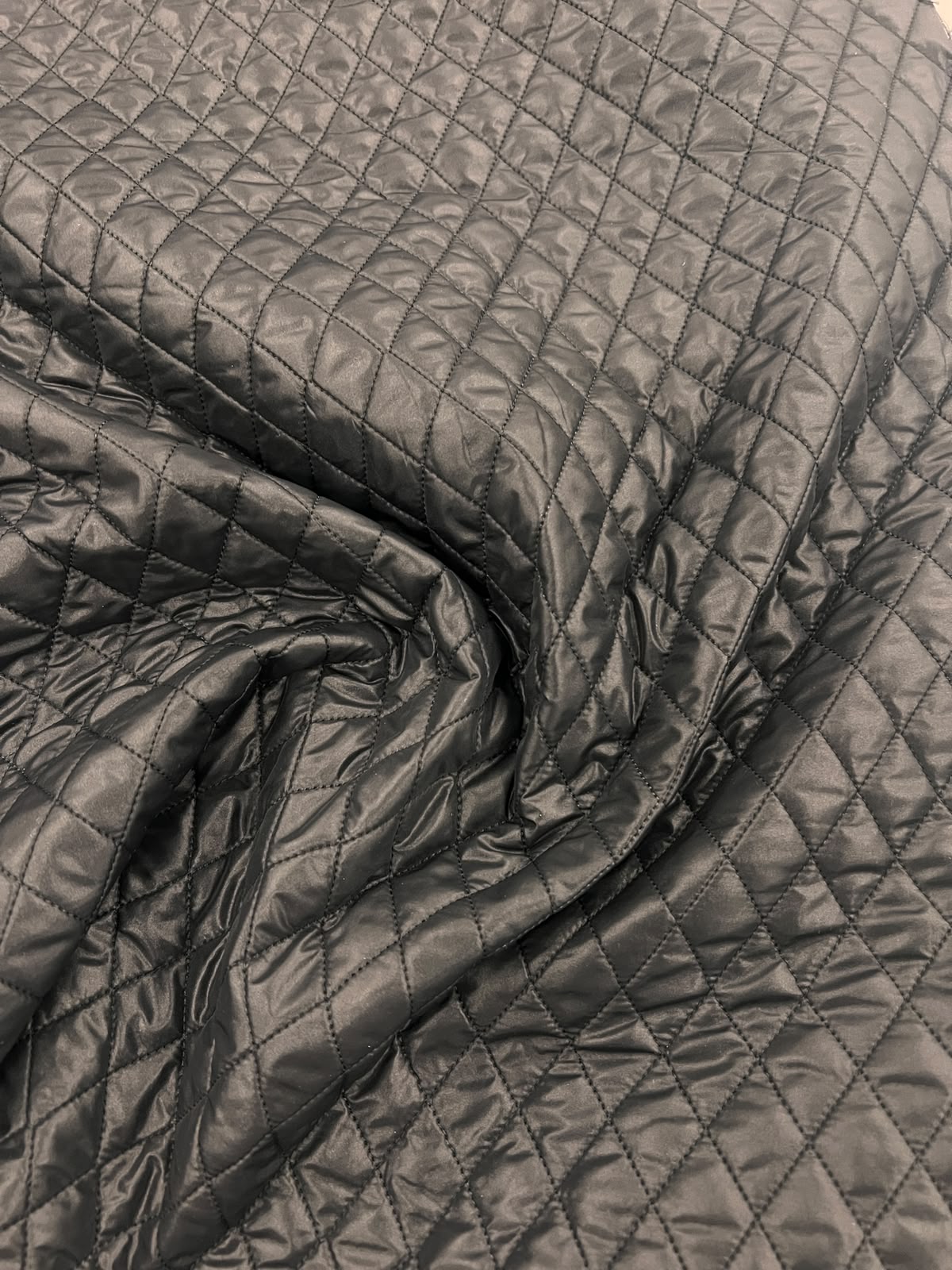 ZOE-075 black small diamond stitched quilted puffer