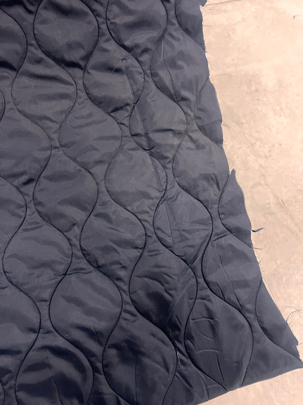 ZOE 090 navy onion pattern quilted puffer