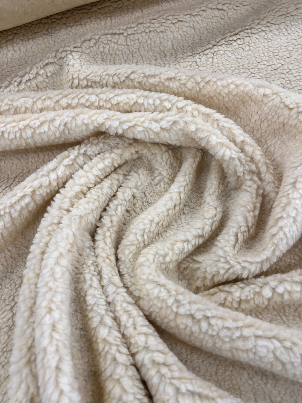 ZOE 095 beige faux-shearling