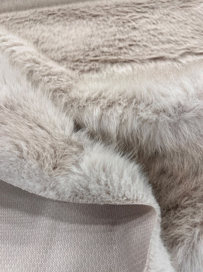 OLAF 003 neutral taupe/ivory hairy cuddle milky wool blended